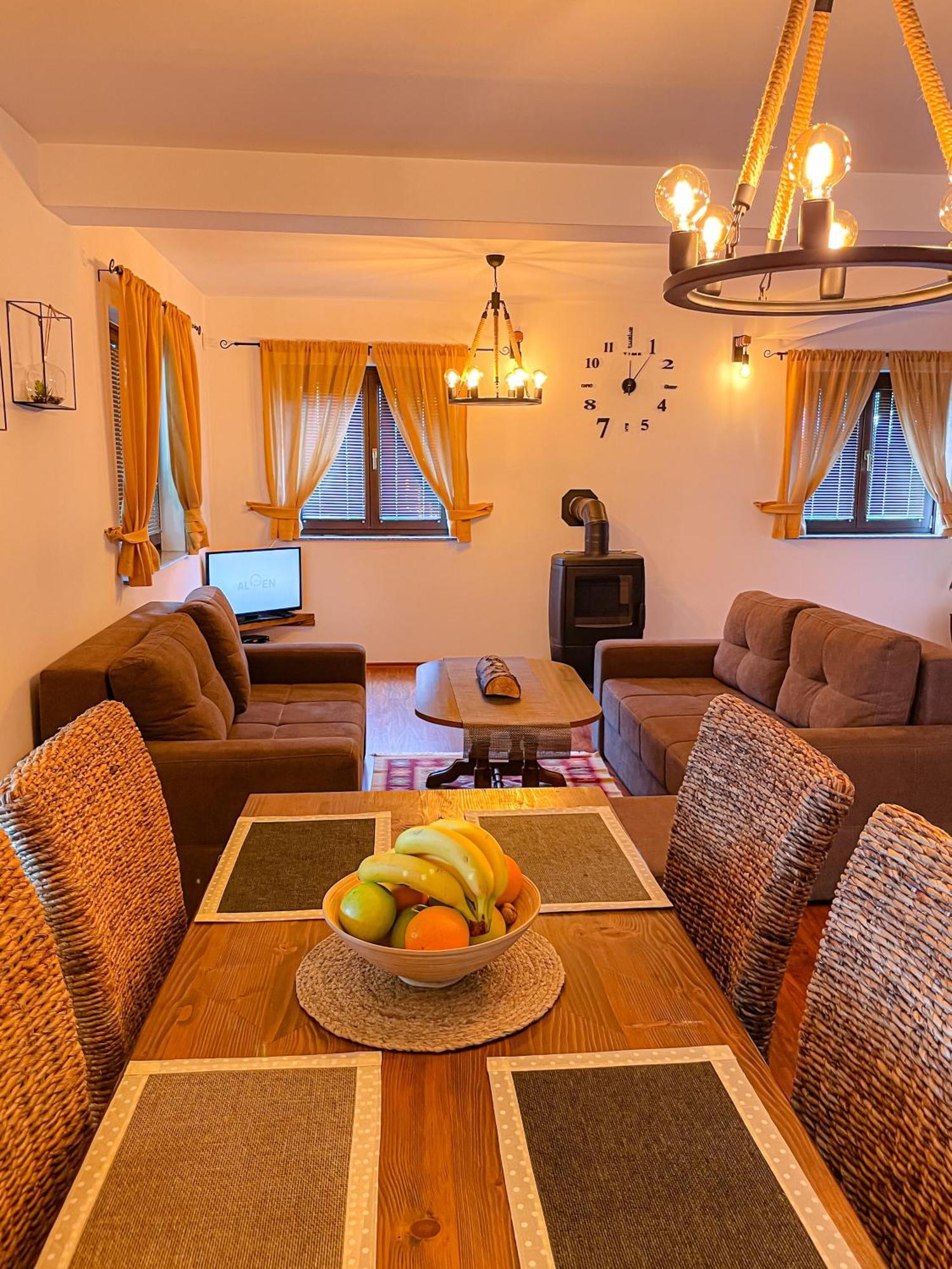 Holiday Home Avita Bihac Bagian luar foto