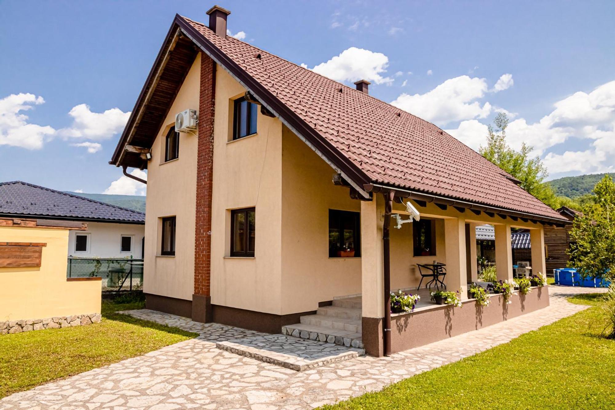Holiday Home Avita Bihac Bagian luar foto