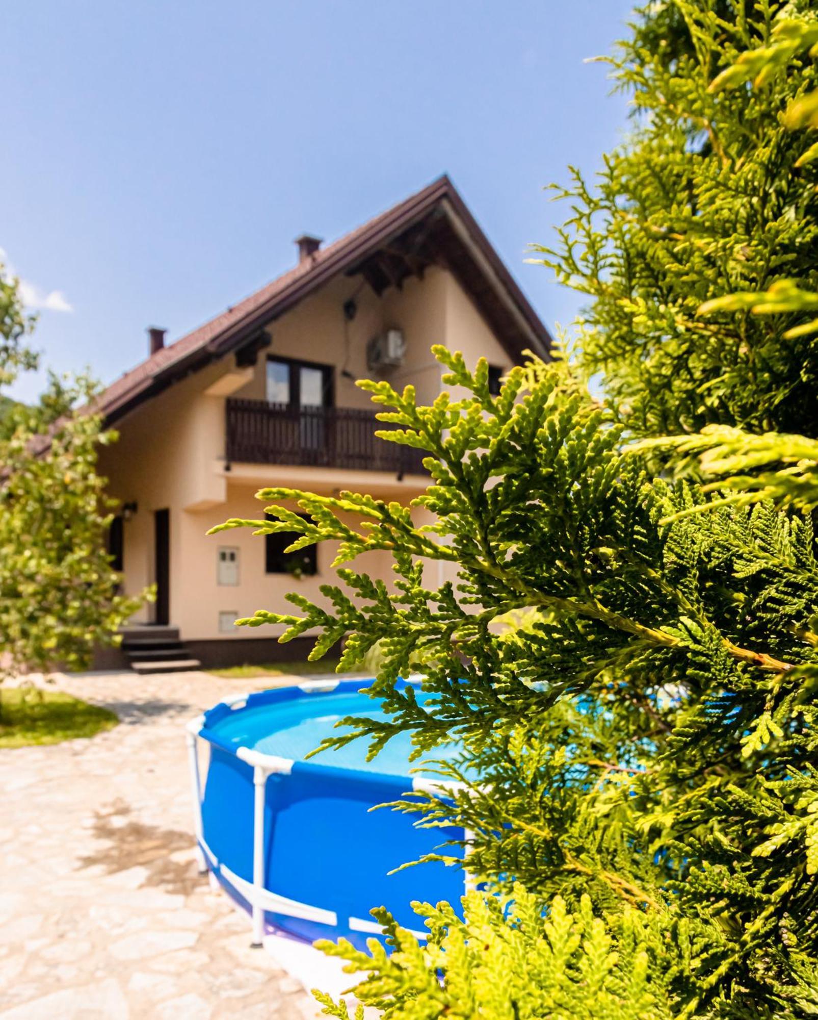 Holiday Home Avita Bihac Bagian luar foto