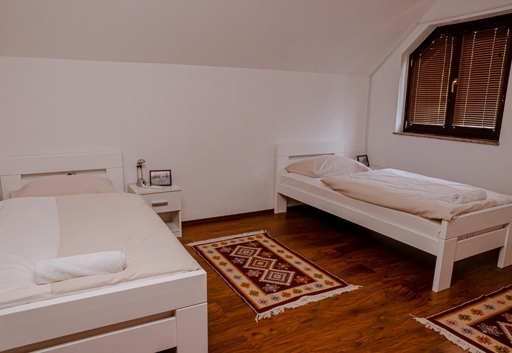 Holiday Home Avita Bihac Bagian luar foto